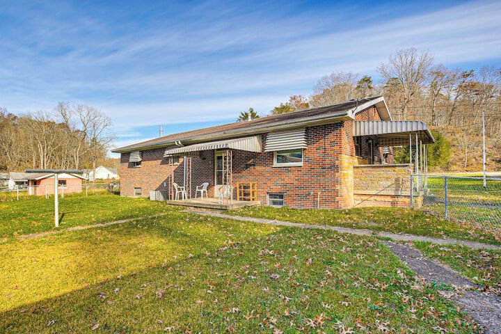 Stay & Play: West Virginia Country Home!
