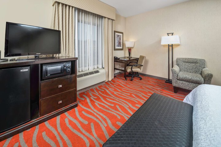 Hampton Inn & Suites Tulsa / Catoosa