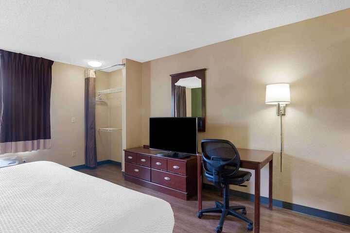 Extended Stay America Suites Edison Raritan Center