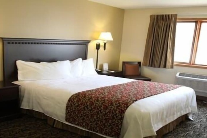 Room 9 of 23