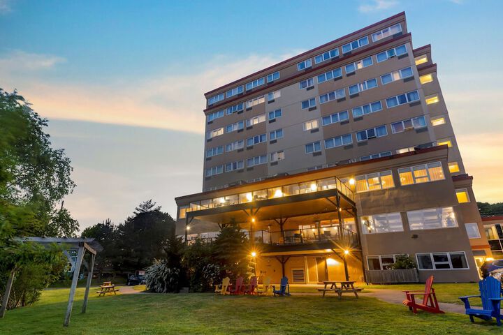 Hotel 3 of 58
