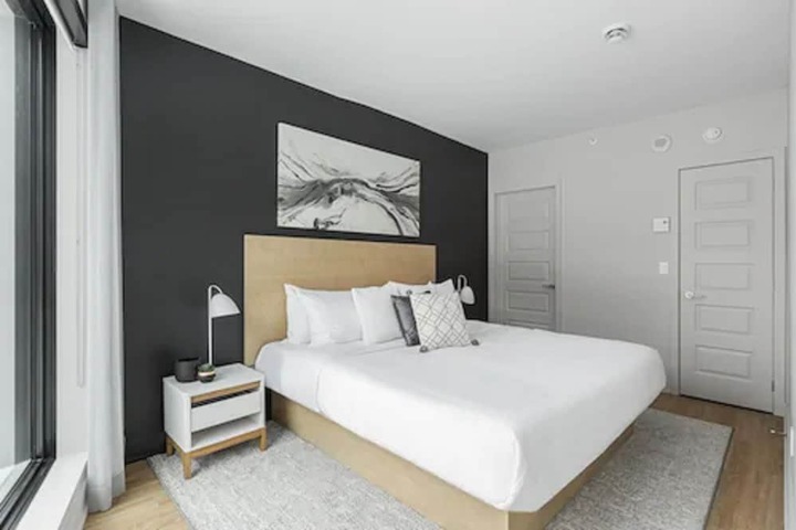 Room 26 of 32