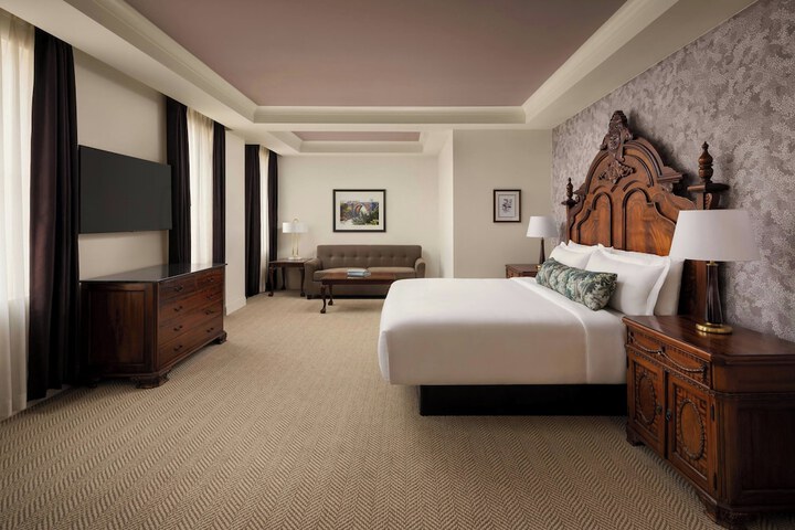 Davenport Hotel Autograph Collection