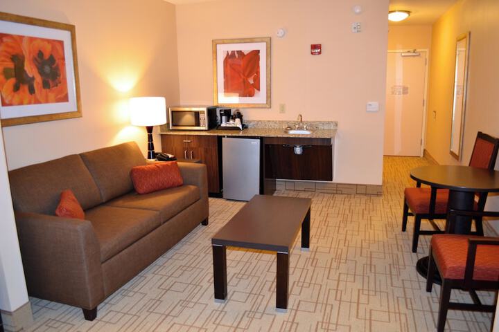Holiday Inn Express Hotel & Suites Smithfield - Selma I -95 by IHG
