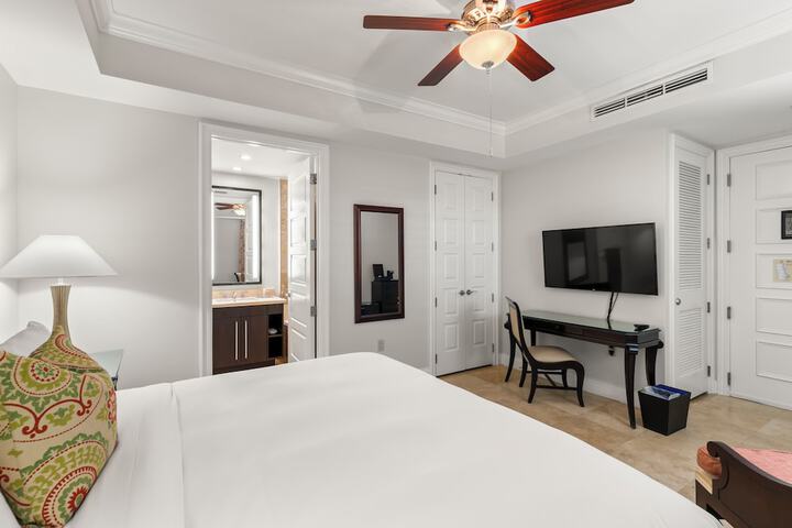 Room 83 of 178