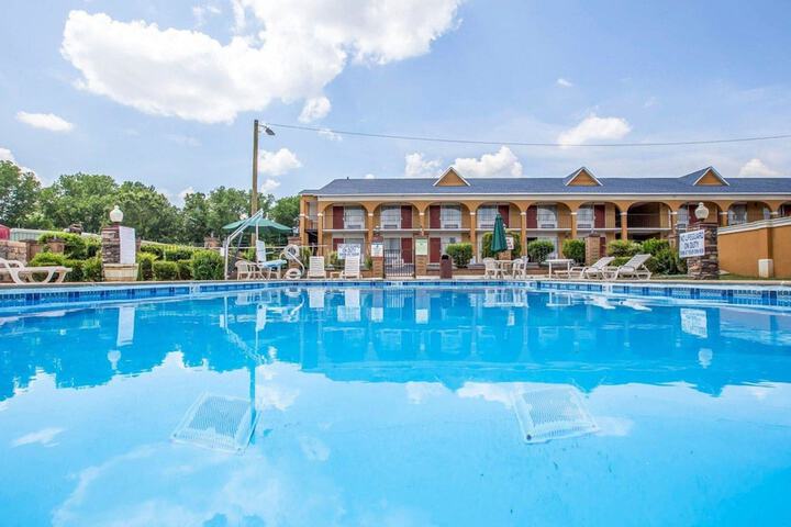 Quality Inn Greenwood Hwy 25