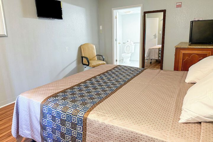 Room 48 of 67