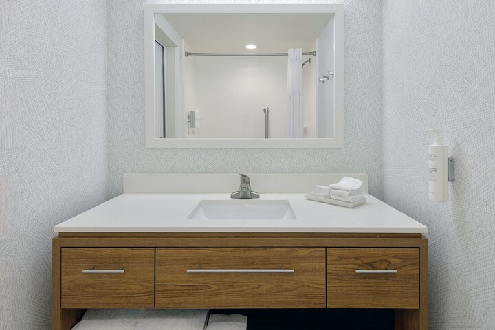 Home2 Suites by Hilton Nokomis Sarasota Casey Key