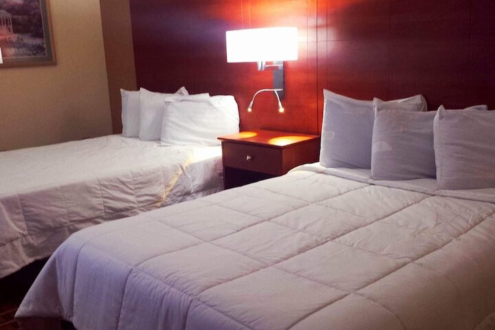 Room 9 of 23