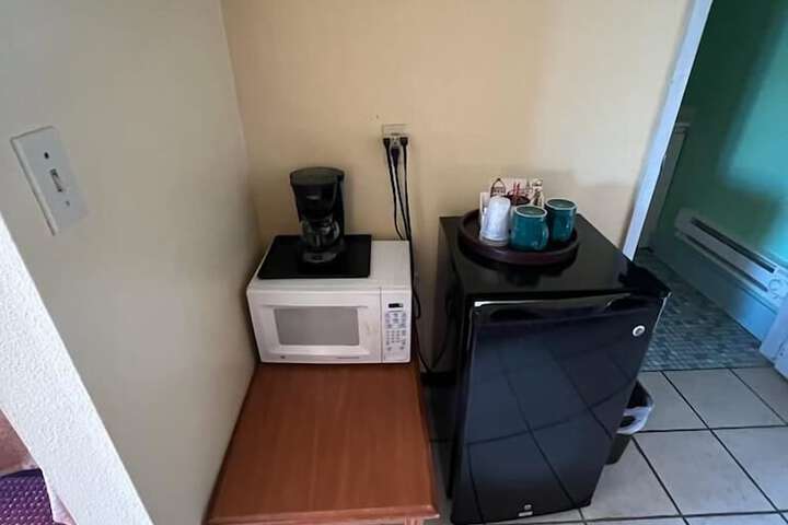 Room 2 of 7