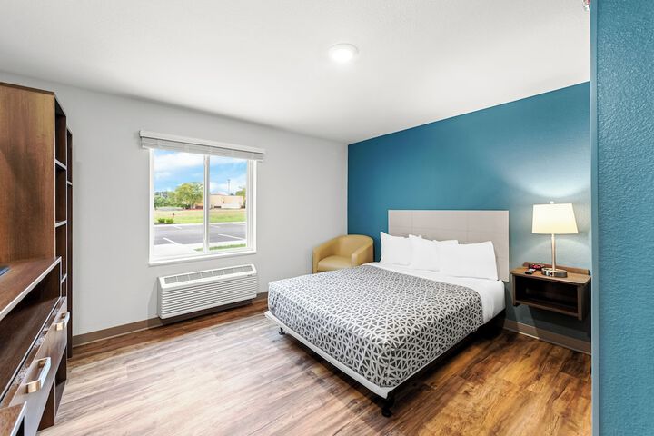 Room 13 of 20