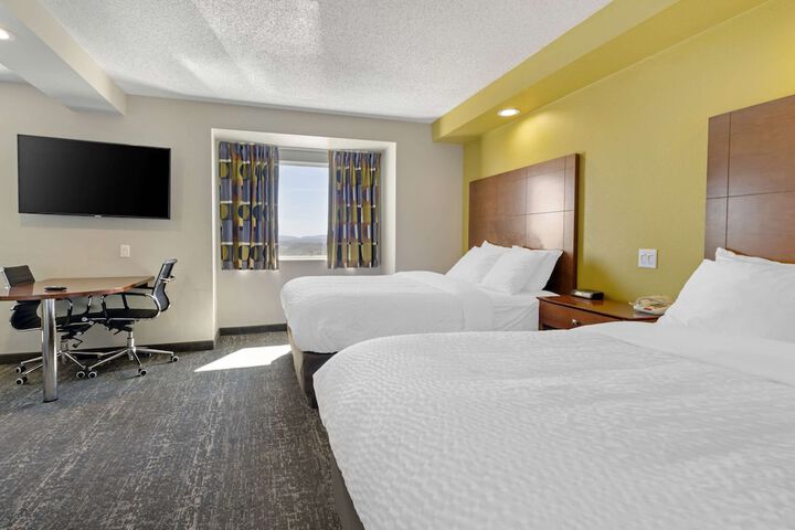 Room 8 of 31