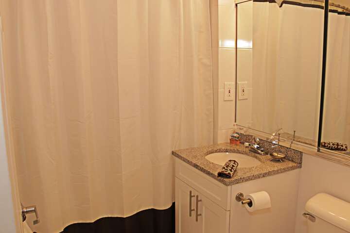 Room 8 of 9