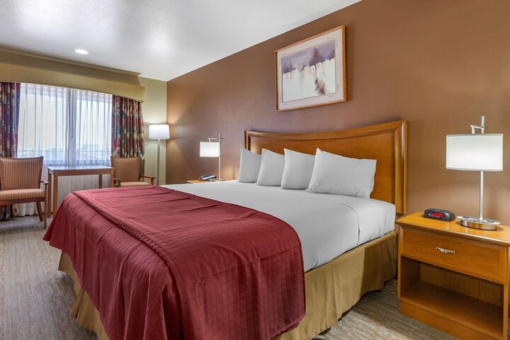 Room 12 of 29