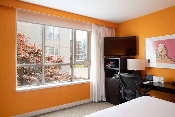 Room 20 of 68