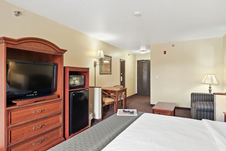 Room 28 of 37