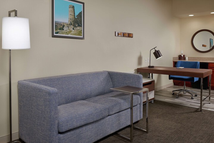 Room 21 of 25