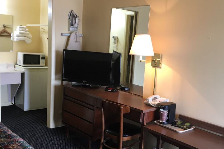 Room 17 of 31