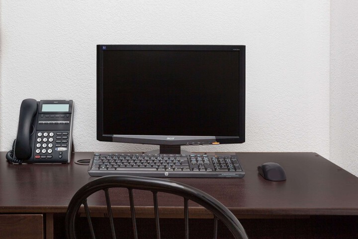 Business Center 15 of 15
