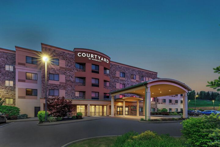 Courtyard Oneonta