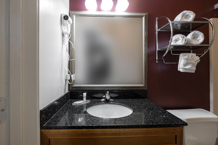 Room 14 of 50
