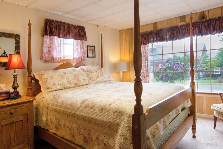 Room 16 of 26