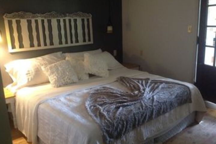 Columbia Gardens Winery and Grape Escape Guesthouse