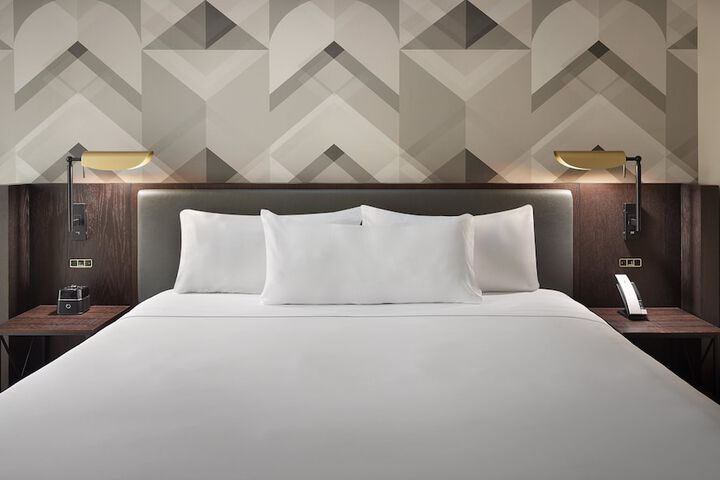 Room 40 of 59