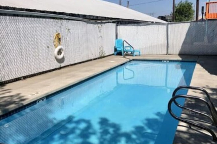 Pool 5 of 21