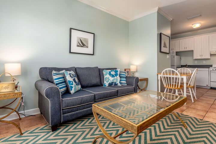 Dauphin Luv B - Beach Club #201-b 2 Bedroom Condo