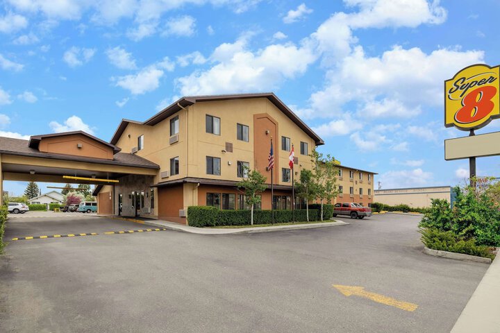 Hotel 5 of 27