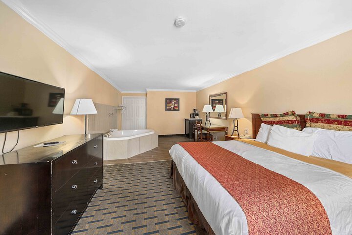 Room 41 of 64