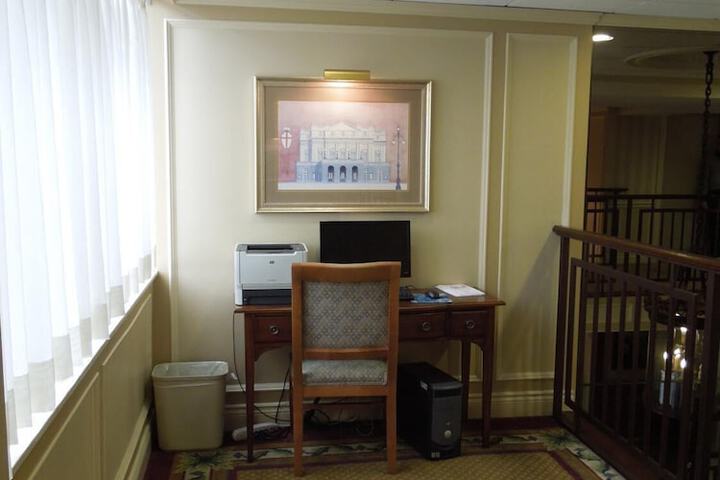 Rockville Centre Inn