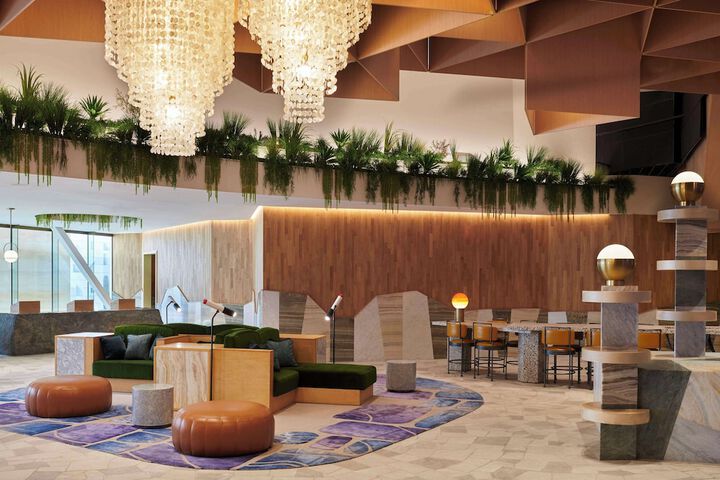 Hotel Interior 18 of 201