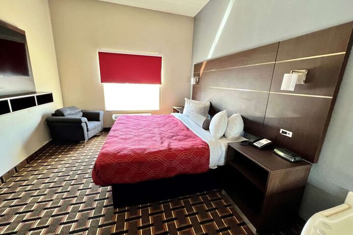Room 43 of 47