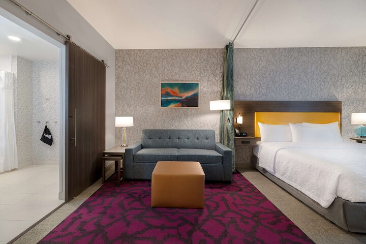 Room 28 of 53