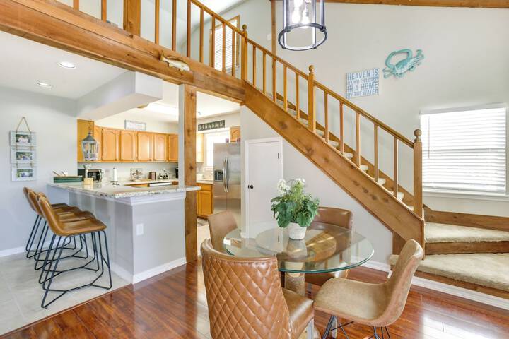 Bayou Bliss: Barataria Waterfront Getaway w / Dock!