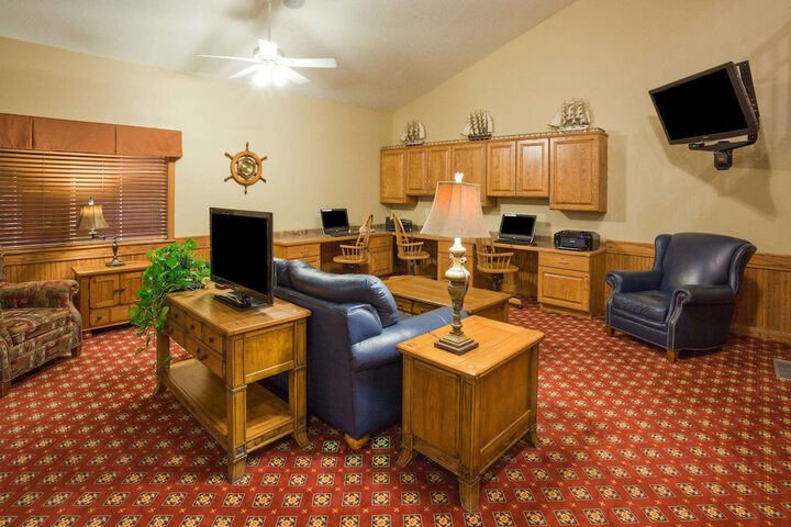 Hotel Interior 6 of 20