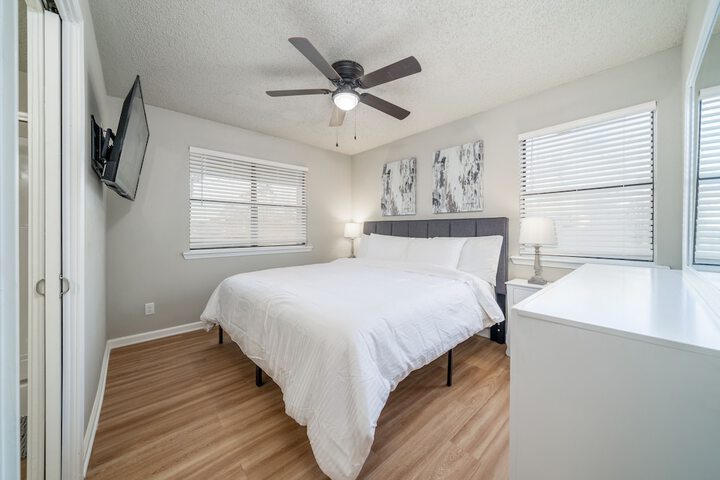 The Hamilton - Lakefront & Studio Suites Hot Springs