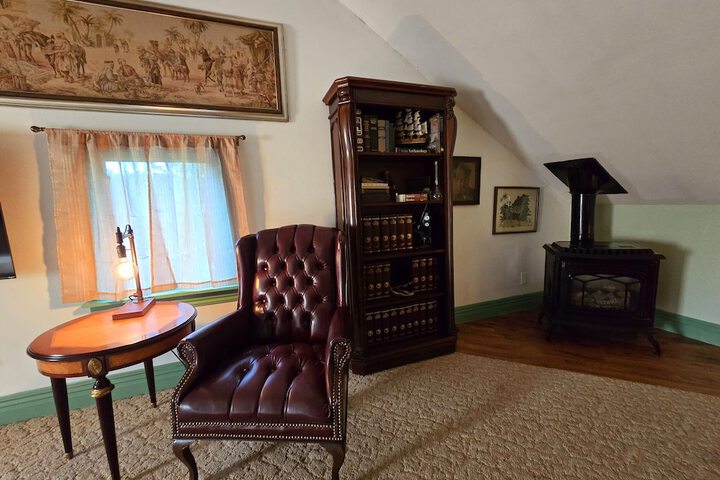 Room 16 of 29