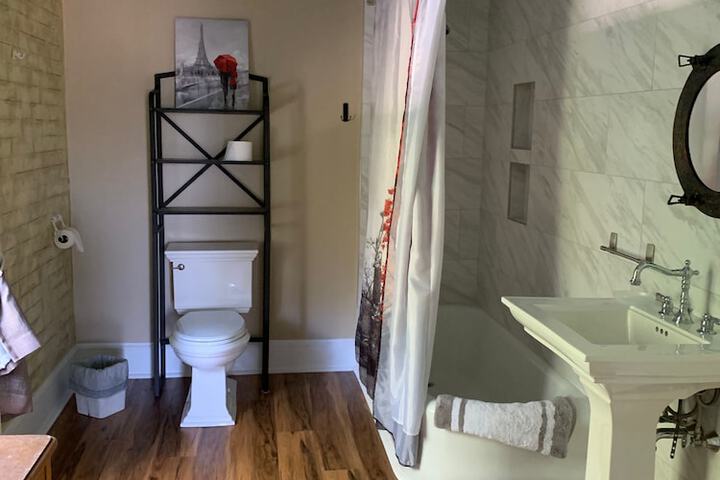 Room 15 of 52