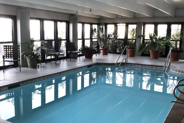 Pool 11 of 37