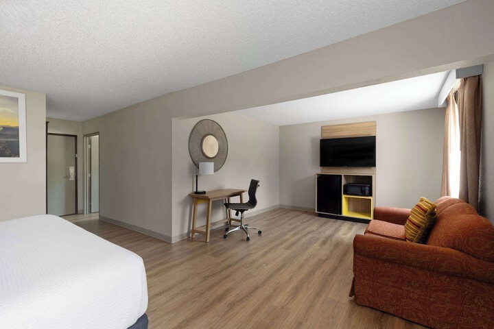 Days Inn by Wyndham Carthage