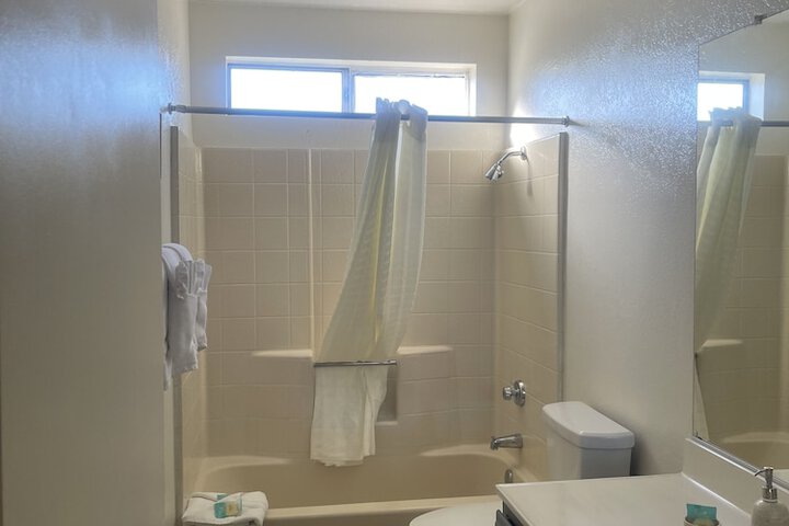 Room 64 of 143