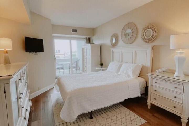 Watsons Regency Suites