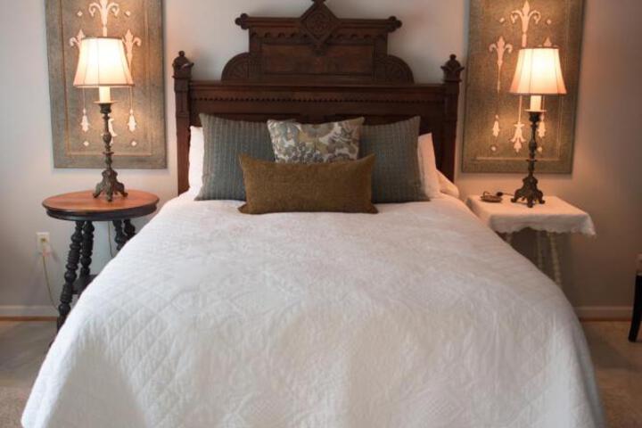 The Inn at White Oak