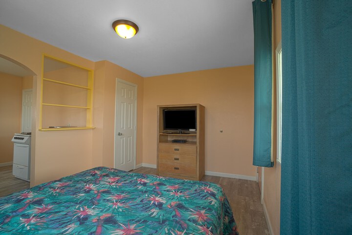 Room 37 of 96