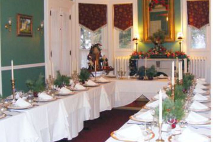 Pinehill Inn