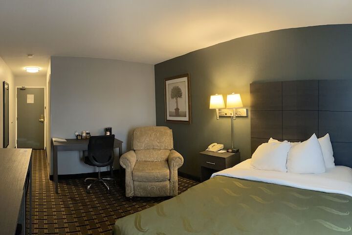Room 20 of 35