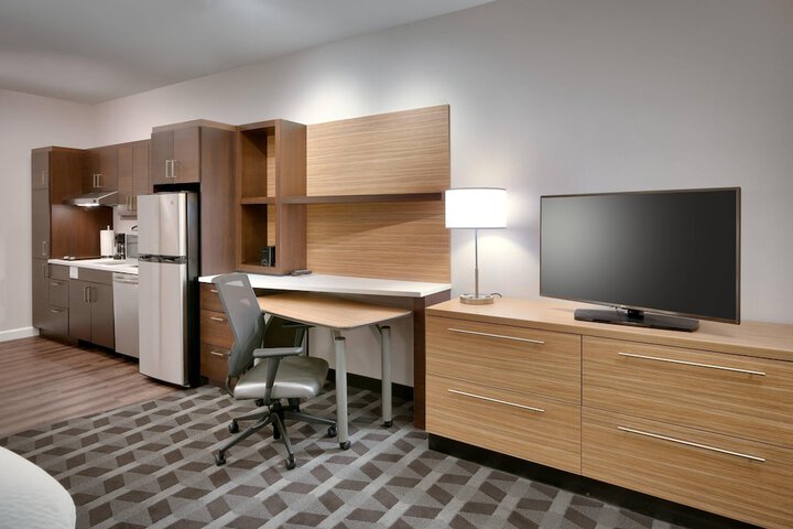 Room 15 of 30
